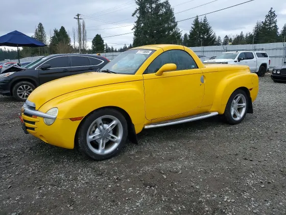 2004 Chevrolet SSR LS