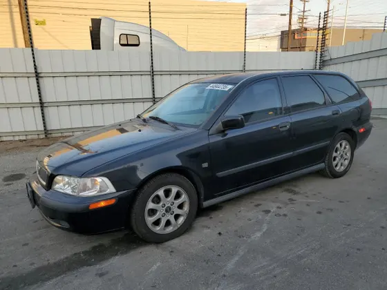 2001 Volvo V40 1.9T