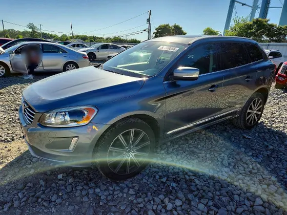 2017 Volvo XC60 Inscription