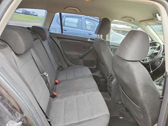 2011 Volkswagen Jetta SportWagen S