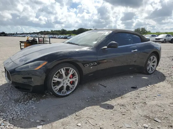 2010 Maserati GranTurismo Convertible GRANTURISMO