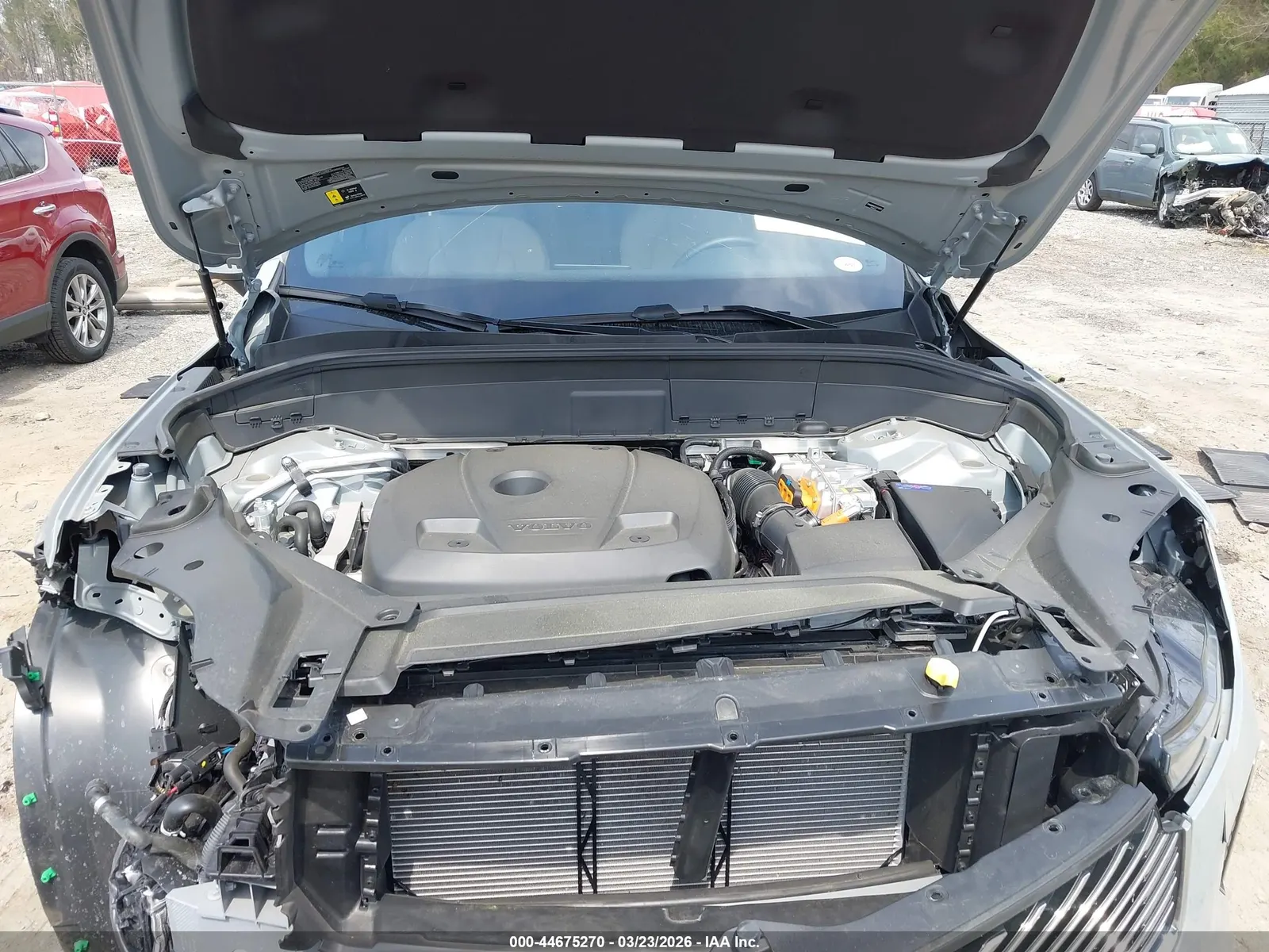 2025 Volvo XC90 Plug-In Hybrid Plus