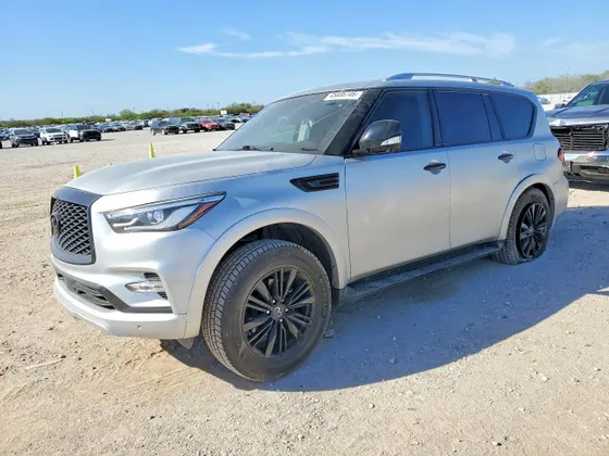 2021 INFINITI QX80 LUXE