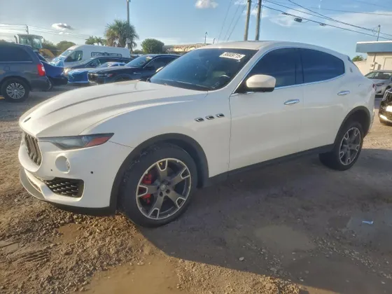 2018 Maserati Levante