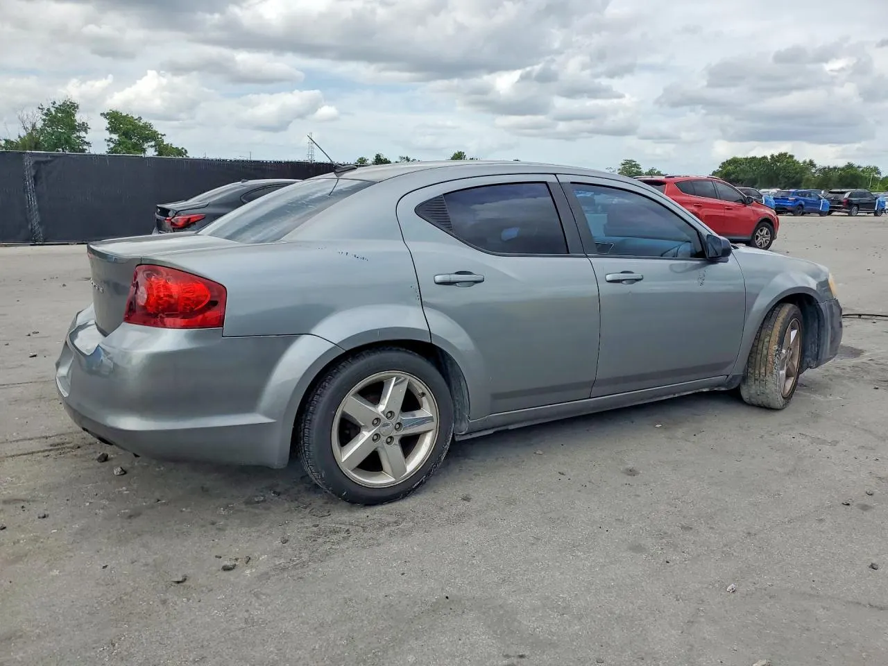 2013 Dodge Avenger SE