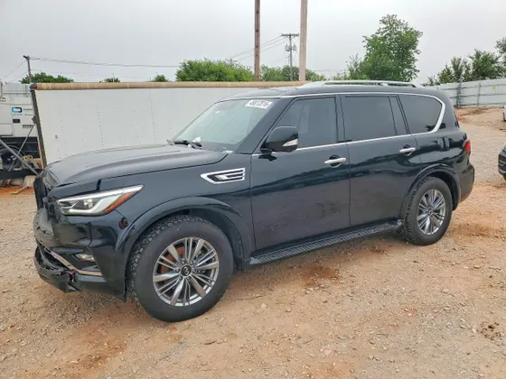 2021 INFINITI QX80 LUXE