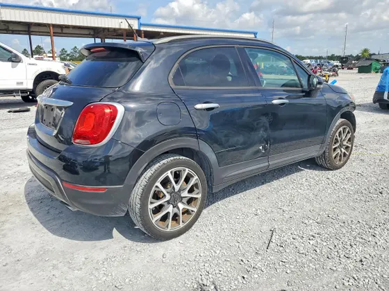 2017 FIAT 500X Trekking