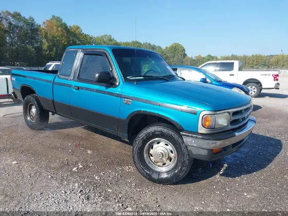 1996 Mazda B-Series 4WD Truck SE