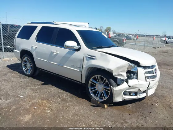 2013 Cadillac Escalade Premium