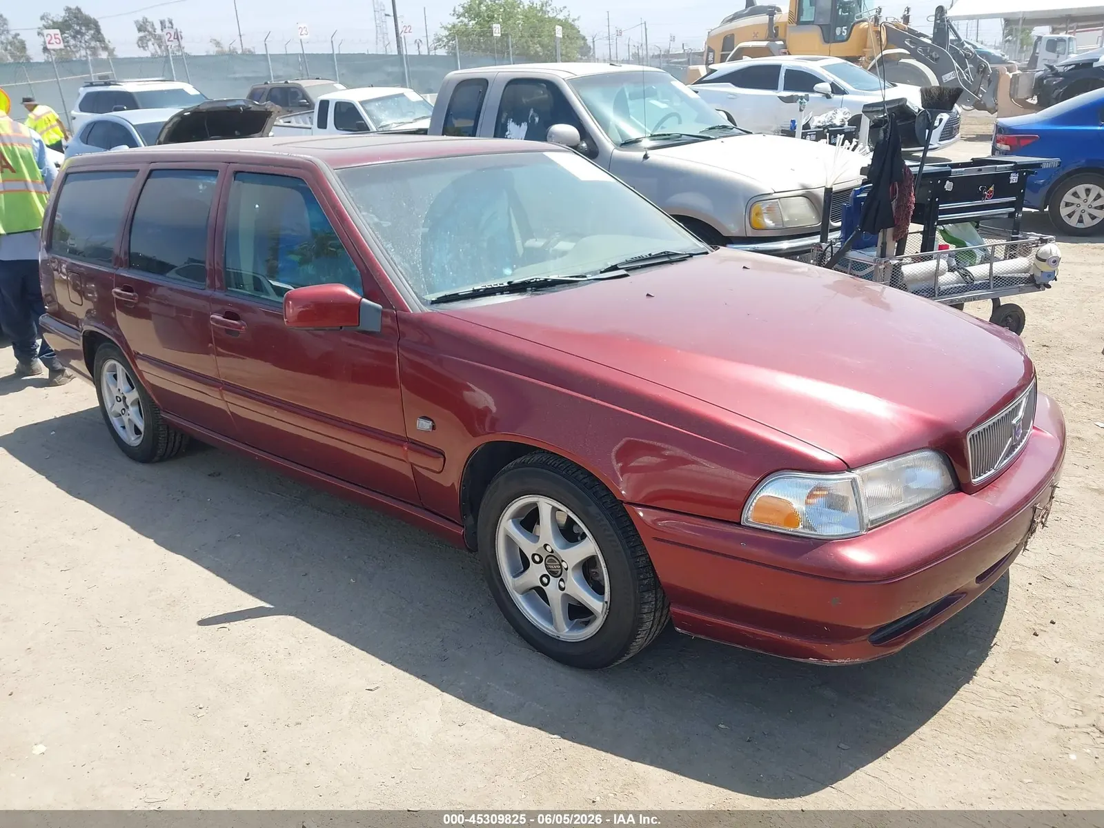 2000 Volvo V70 GLT