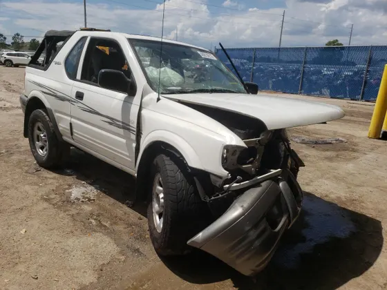 2002 Isuzu Rodeo Sport SPORT