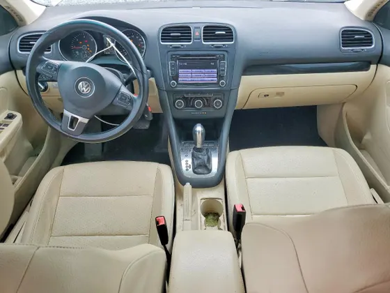2013 Volkswagen Jetta SportWagen TDI w/Sunroof & Nav