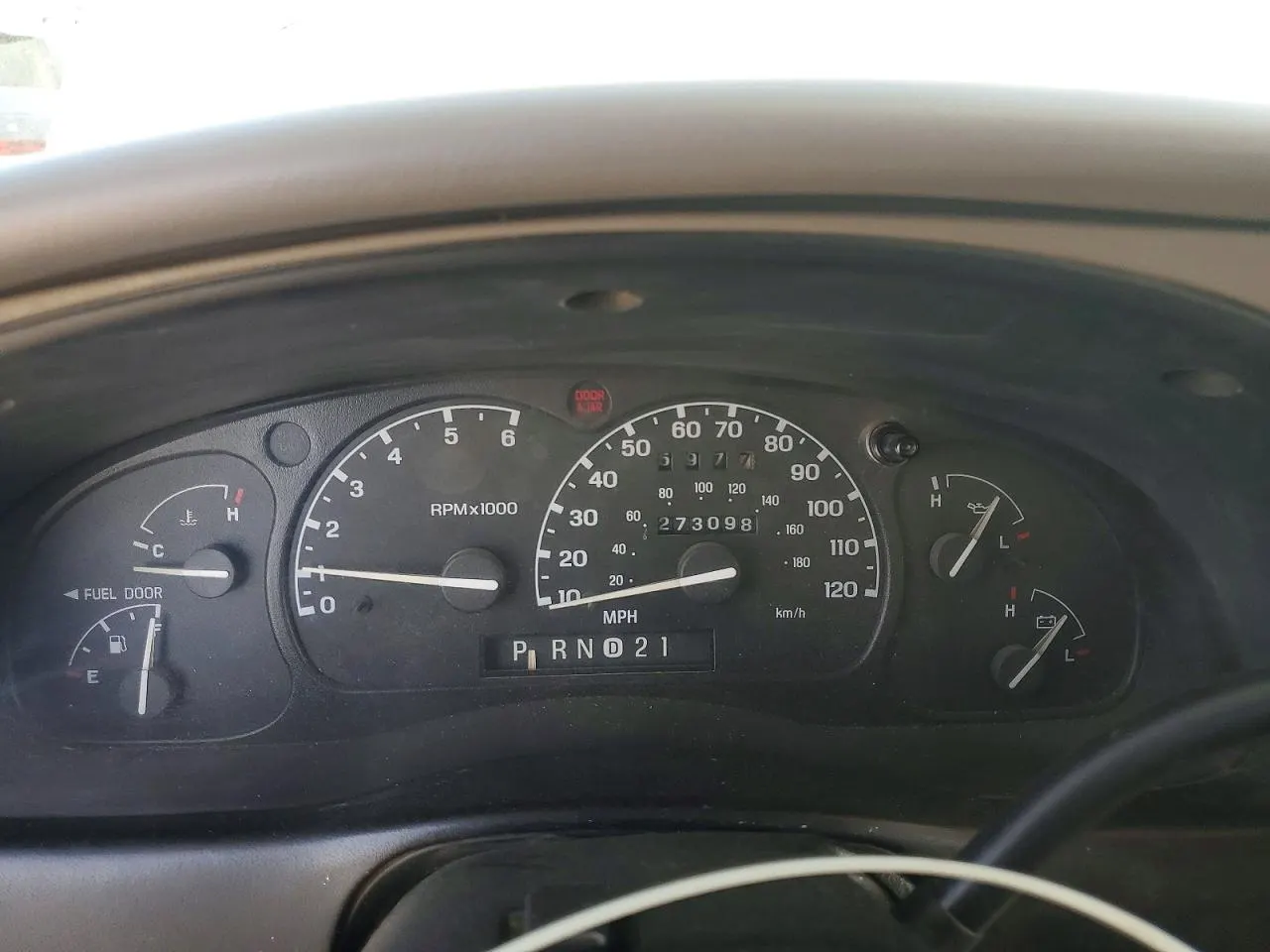 2000 Mazda B-Series 4WD Truck SE