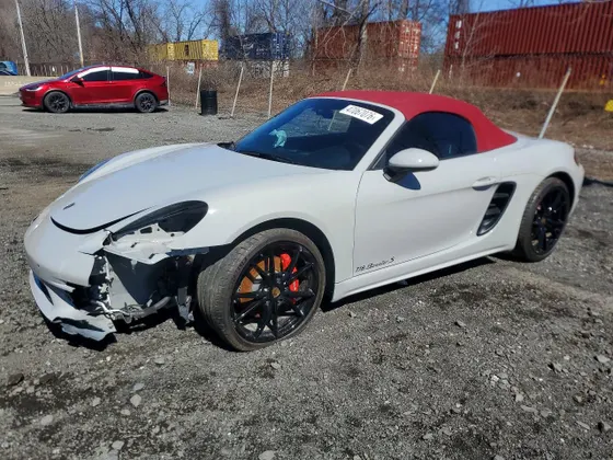 2025 Porsche 718 Boxster S