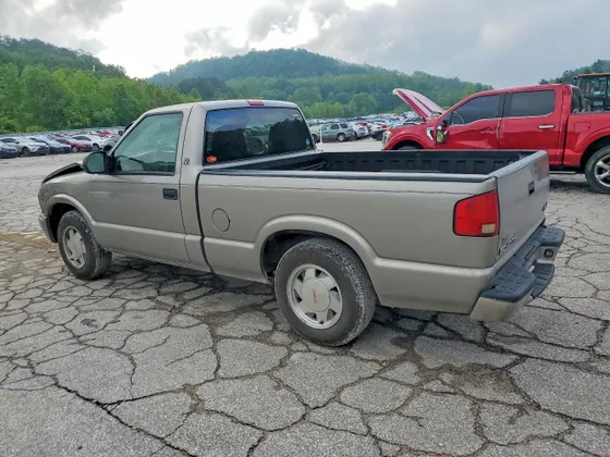 2003 GMC Sonoma SLS