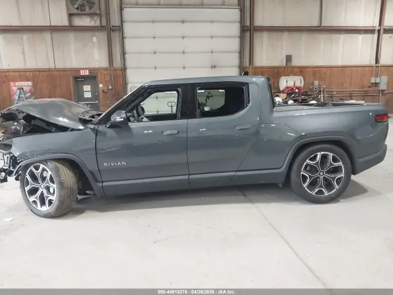 2025 Rivian R1T Adventure