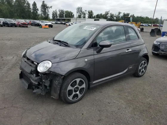 2018 FIAT 500e ELECTRIC