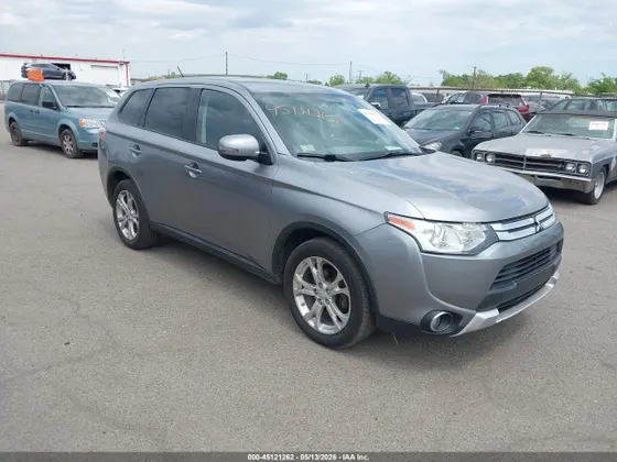 2015 Mitsubishi Outlander SE