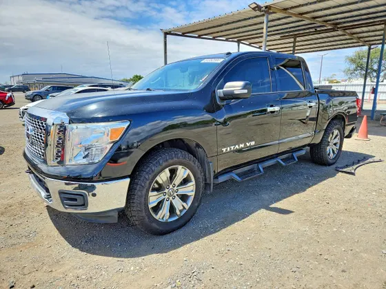 2018 Nissan Titan PRO-4X