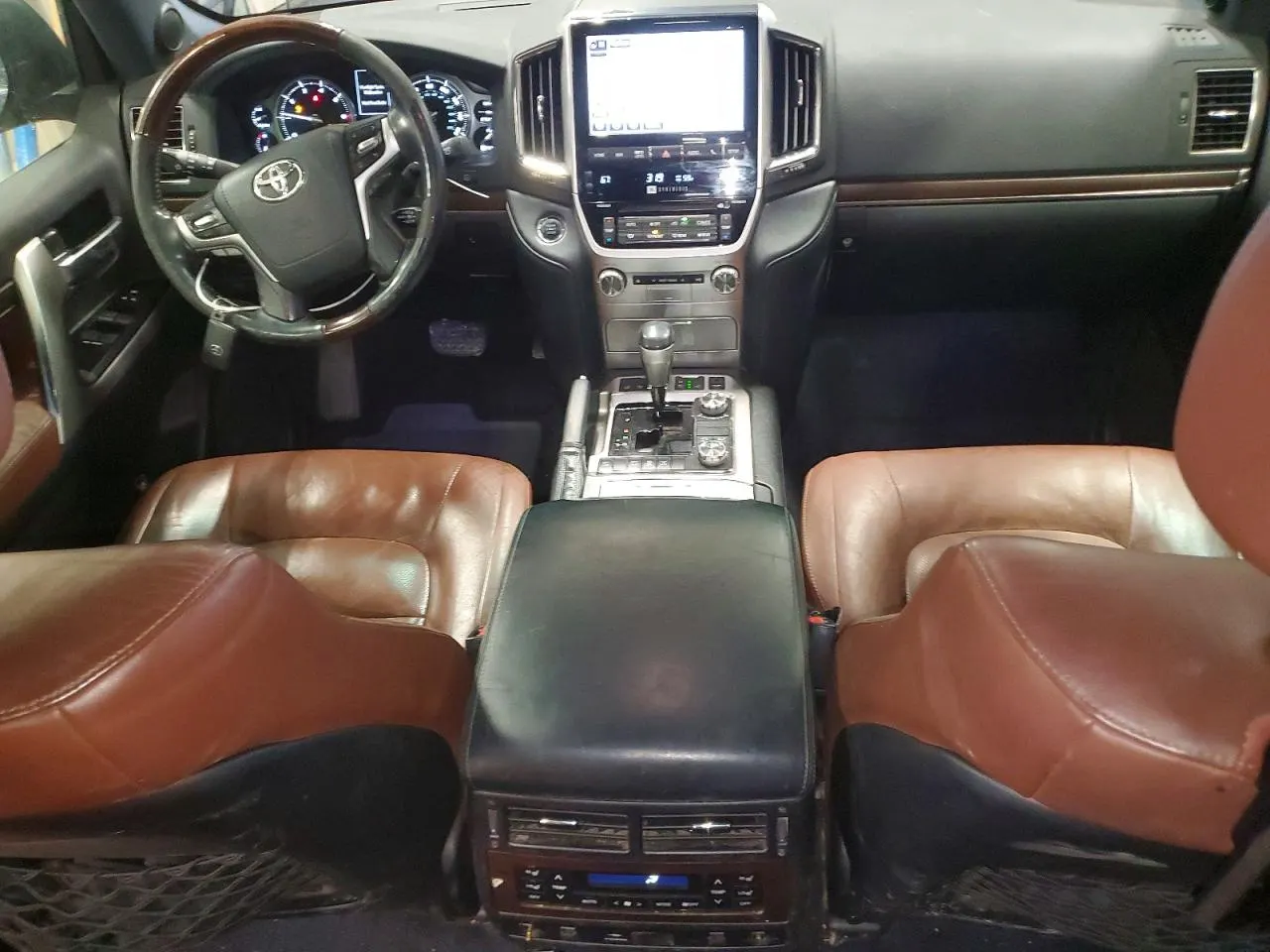 2016 Toyota Land Cruiser
