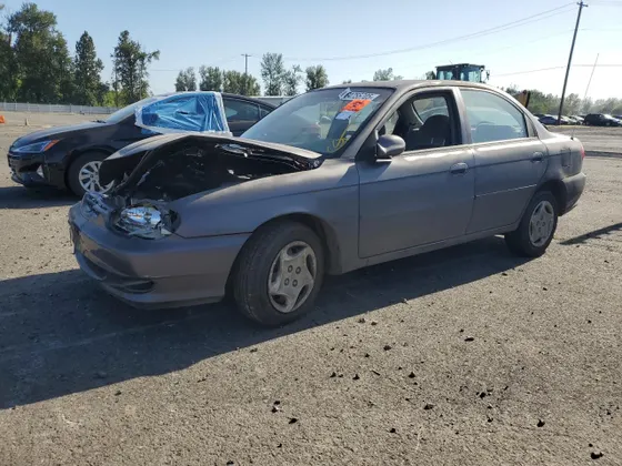 2000 Kia Sephia