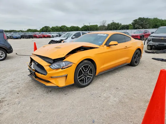 2022 Ford Mustang EcoBoost Premium