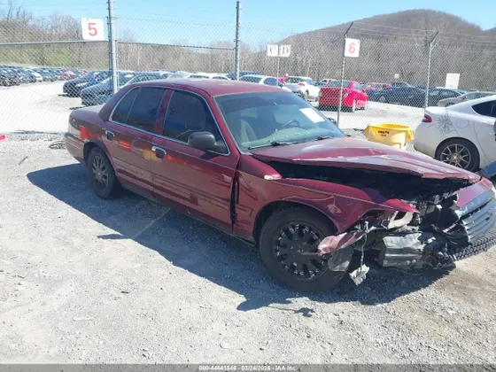 2004 Ford Crown Victoria LX