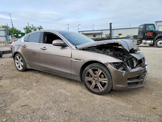 2017 Jaguar XE