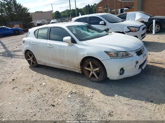 2013 Lexus CT 200h Hybrid