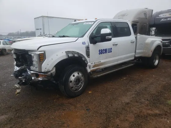2019 Ford Super Duty F-450 DRW XL