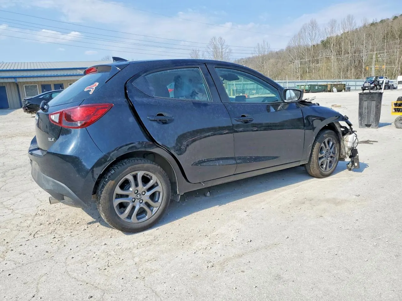 2020 Toyota Yaris Hatchback XLE