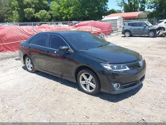 2013 Toyota Camry SE