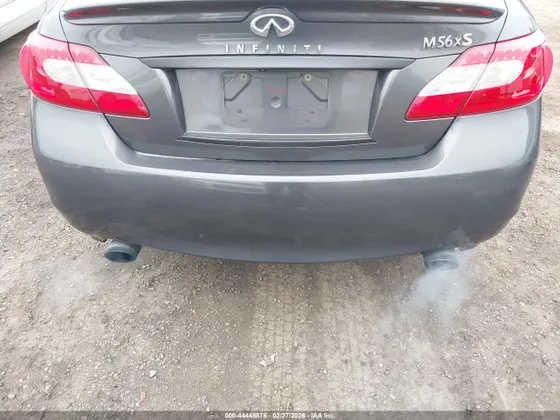 2011 INFINITI M56