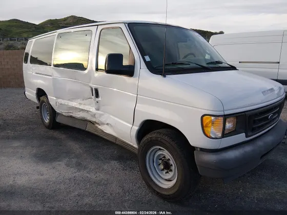 2003 Ford Econoline Wagon XL
