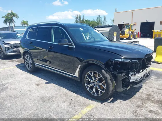 2026 BMW X7 xDrive40i