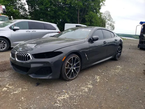 2020 BMW 8 Series 840i
