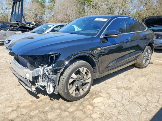 2022 Audi e-tron Sportback S line Premium