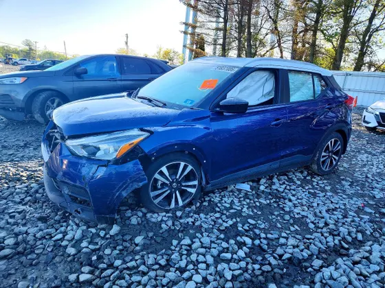 2018 Nissan Kicks S