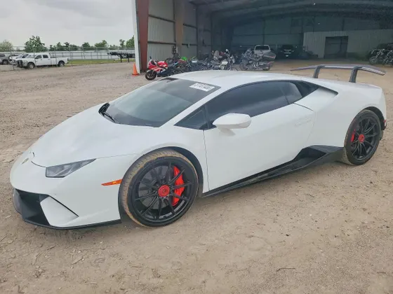 2018 Lamborghini Huracan Performante