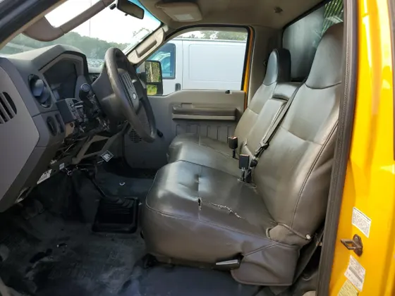 2009 Ford F-550 SUPER DUTY