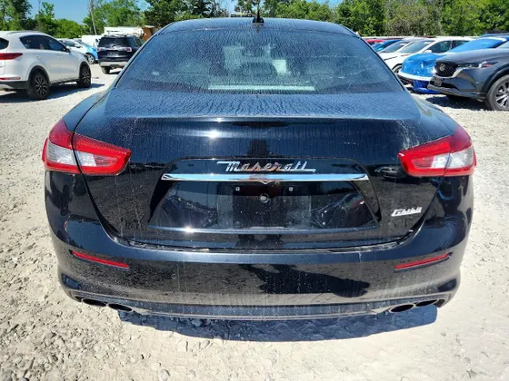 2020 Maserati Ghibli
