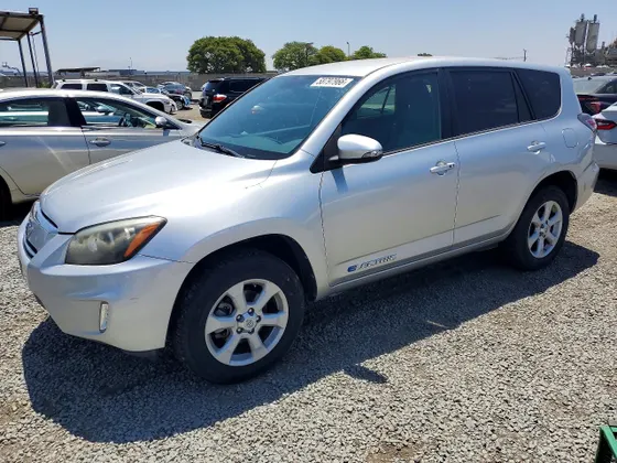 2014 Toyota RAV4 EV
