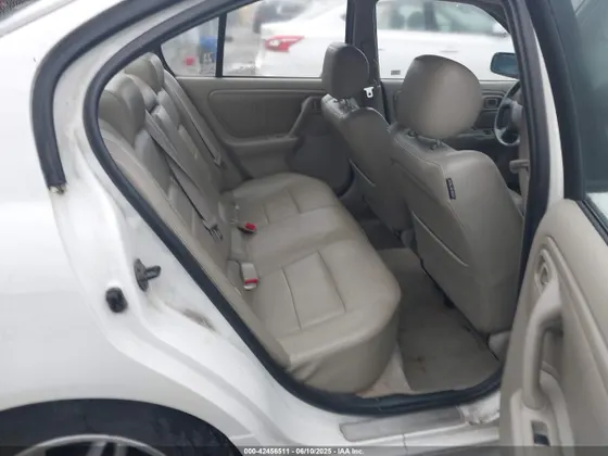 2002 INFINITI G20 Luxury