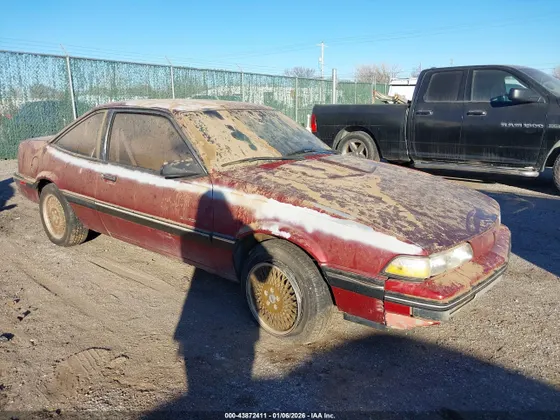 1990 Pontiac Sunbird LE
