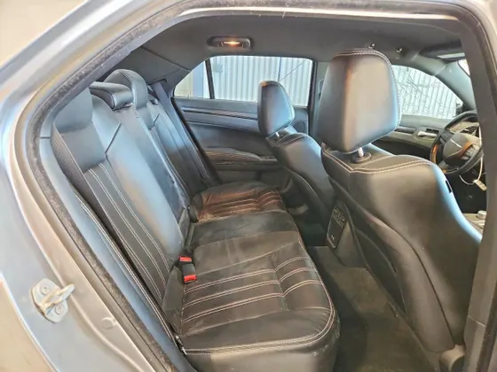 2016 Chrysler 300 300S