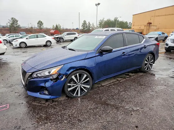 2021 Nissan Altima 2.5 SR