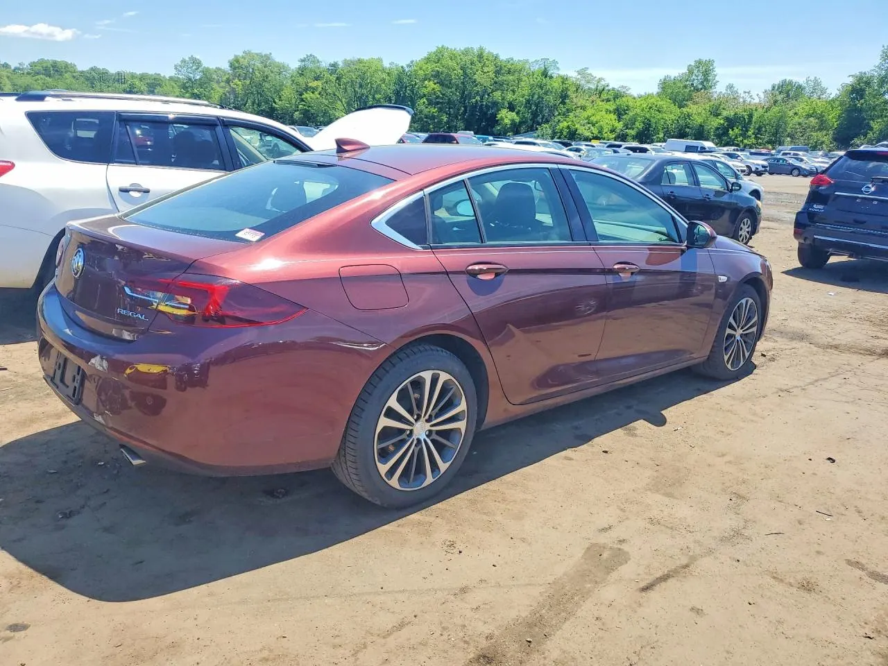 2018 Buick Regal Sportback Essence