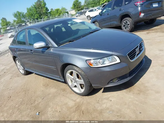 2010 Volvo S40 R-Design