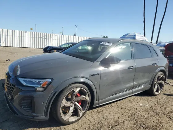 2024 Audi SQ8 E-TRON PREMIUM PLUS