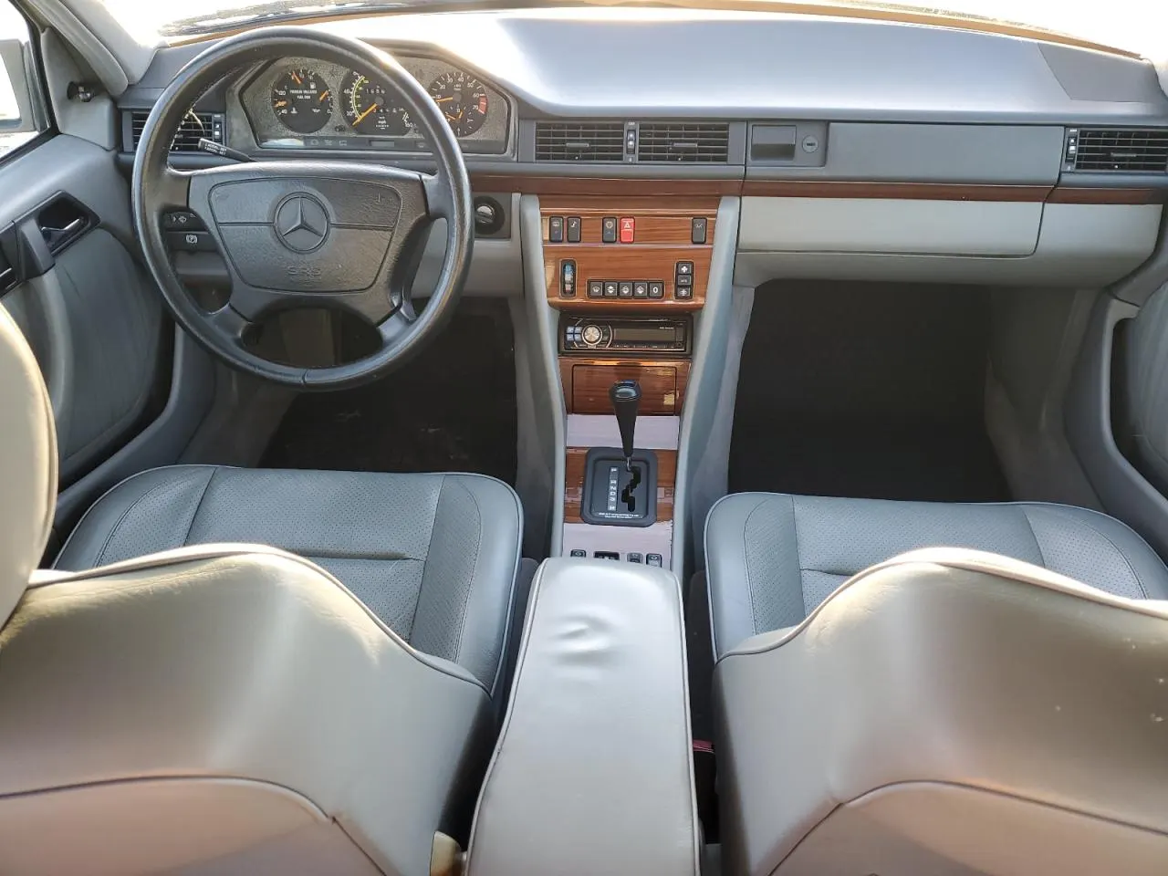 1992 Mercedes-Benz 300 Series 300E